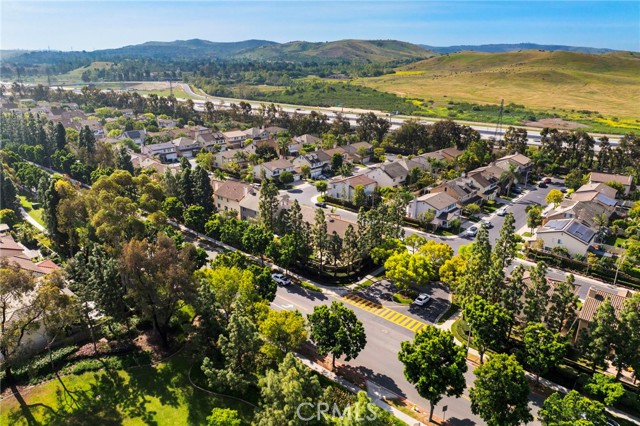 Detail Gallery Image 5 of 49 For 75 Ashford, Irvine,  CA 92618 - 4 Beds | 2/1 Baths