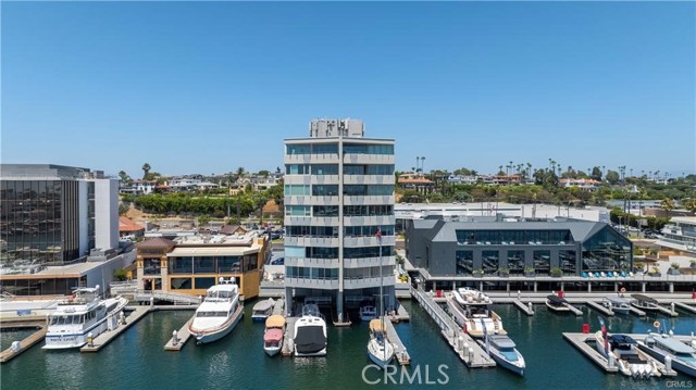 Detail Gallery Image 30 of 30 For 3121 W Coast Hwy 7ab,  Newport Beach,  CA 92663 - 3 Beds | 2 Baths