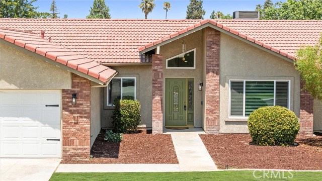 Detail Gallery Image 4 of 51 For 9504 Eagle Oak Rd, Bakersfield,  CA 93311 - 4 Beds | 2 Baths