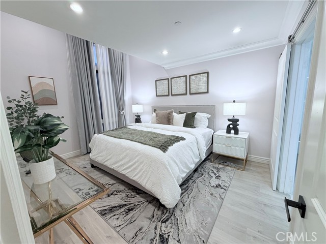 Detail Gallery Image 12 of 19 For 1130 Campbell St #106,  Glendale,  CA 91207 - 2 Beds | 3/1 Baths