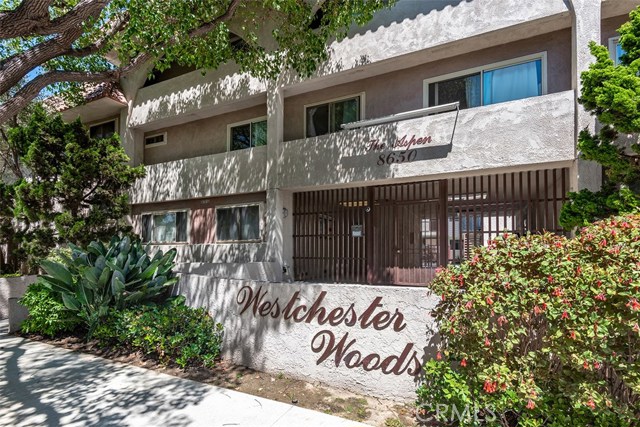 8650 Belford Avenue 124A Los Angeles, California This is a beautifully remodeled 1 bed 1 bath condo located on a quiet street in the heart of Westchester. The home has been completely remodeled and it’s open layout allows for lots of light in each room. With new floors, paint, lighting fixtures and more, this home is move in ready. Centrally located with easy access to the I-405 and just minutes away from Marina del Rey and Venice Beach. Low HOA that includes pool and fitness room. Unit comes with 1 assigned covered parking space in a gated garage area. Hurry, this one won’t last long!