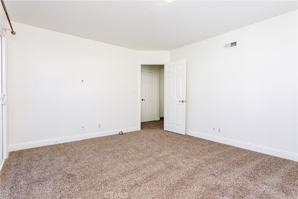 3f5e3633 F567 40c8 A18d 4df42ffa1bff