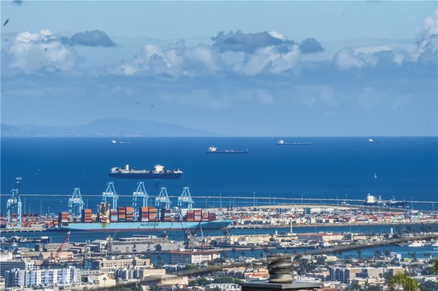 5 Toprail, Rancho Palos Verdes, California 90275, 4 Bedrooms Bedrooms, ,Residential,For Sale,Toprail,CV26069600