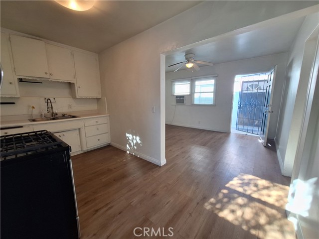 Detail Gallery Image 7 of 14 For 11528 Culver #1/2,  Los Angeles,  CA 90066 - 2 Beds | 2 Baths