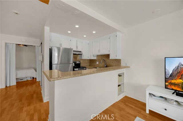 300 Cagney Lane, Newport Beach CA: https://media.crmls.org/medias/3f5f269b-b463-488f-9721-8addf000090b.jpg