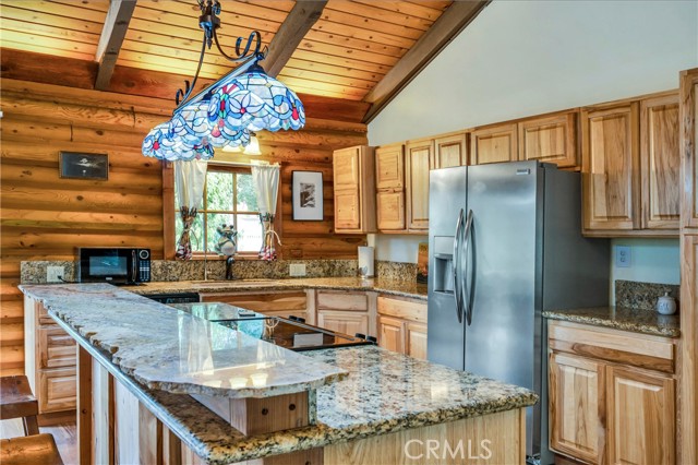 Detail Gallery Image 12 of 22 For 19062 Hidden Valley Rd, Hidden Valley Lake,  CA 95467 - 3 Beds | 2 Baths