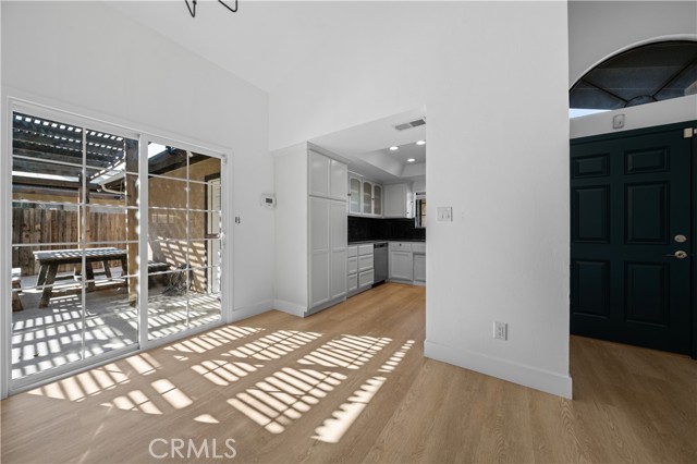 6708 Plaquemines Drive, Bakersfield CA: https://media.crmls.org/medias/3f60eba7-862a-48ac-ba34-be18e8e19017.jpg