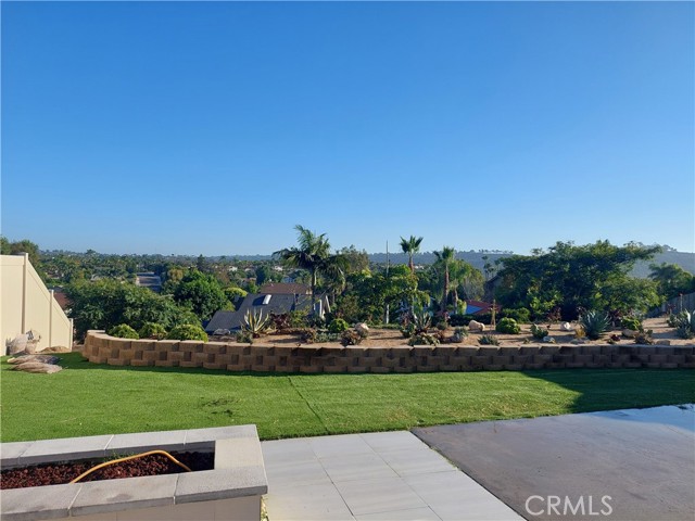 Detail Gallery Image 3 of 26 For 2297 Levante St. a,  Carlsbad,  CA 92009 - 3 Beds | 2 Baths