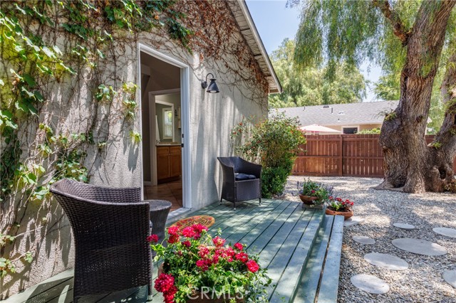 7441 Sylvia Avenue, Reseda CA: https://media.crmls.org/medias/3f611bb0-ba8f-4089-964f-e11a74ef8303.jpg