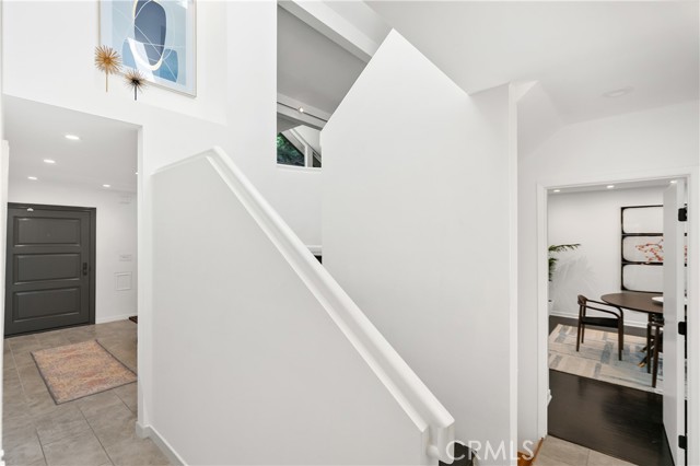 1156 S Carmelina Avenue, Los Angeles CA: https://media.crmls.org/medias/3f612639-b912-48a3-a8b3-230e0f0cc18f.jpg