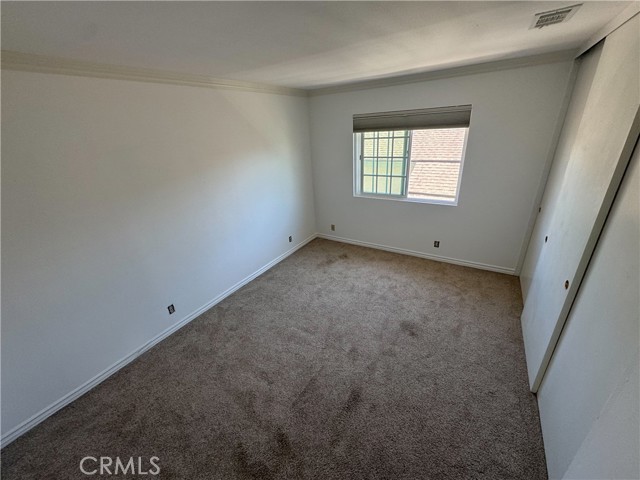 21041 Shaw Lane, Huntington Beach CA: https://media.crmls.org/medias/3f612a64-35cf-43ef-a0ed-35a5eaca7836.jpg