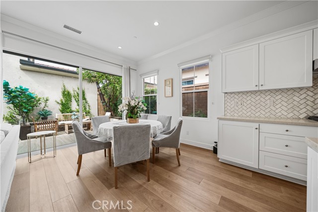 Detail Gallery Image 11 of 37 For 67 Runner, Irvine,  CA 92620 - 3 Beds | 3/1 Baths