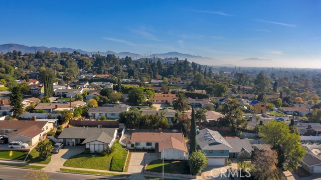 Detail Gallery Image 37 of 41 For 11722 Hayvenhurst, Granada Hills,  CA 91344 - 4 Beds | 3 Baths
