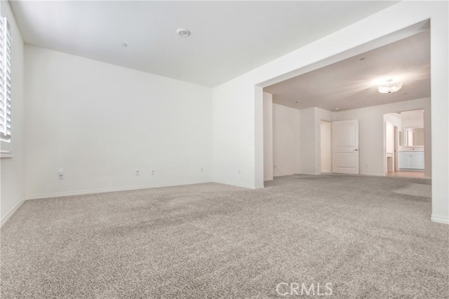 Detail Gallery Image 17 of 21 For 5594 Skimmer Dr, Jurupa Valley,  CA 91752 - 5 Beds | 3 Baths