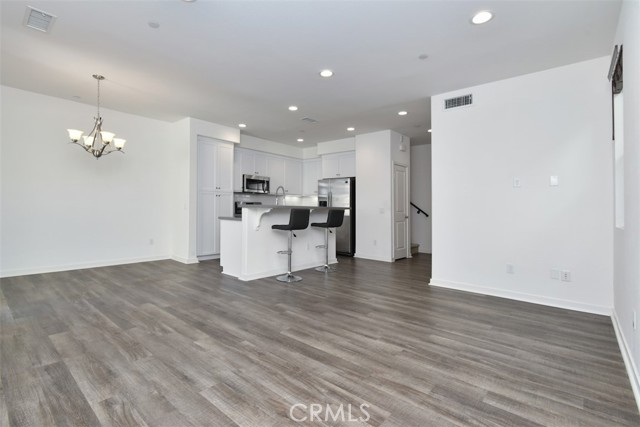 Detail Gallery Image 14 of 49 For 15163 W Rachel, –,  CA 91345 - 4 Beds | 3 Baths