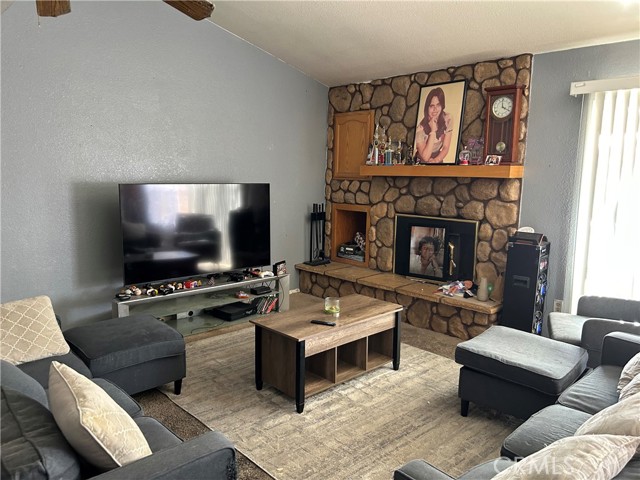 Detail Gallery Image 16 of 23 For 14619 Corey, Victorville,  CA 92394 - 3 Beds | 2 Baths