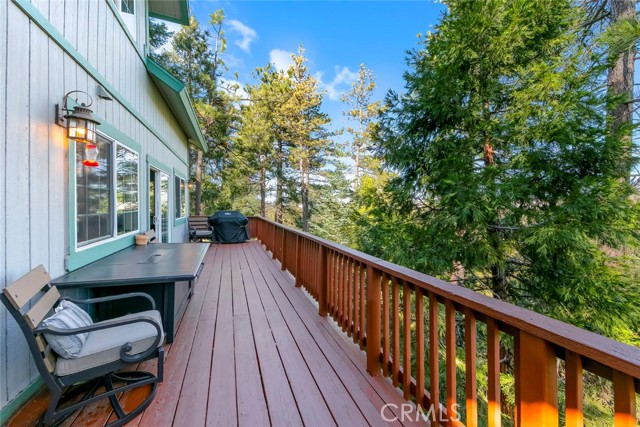 Detail Gallery Image 37 of 42 For 24622 Bernard, Crestline,  CA 92325 - 4 Beds | 3/1 Baths