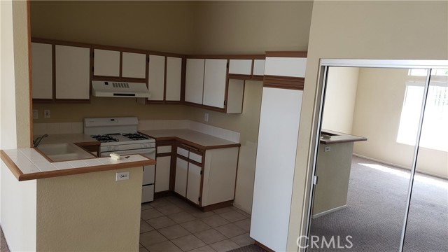 28 Coralino, Rancho Santa Margarita CA: https://media.crmls.org/medias/3f656f31-dfe4-45ee-ab0c-fa592caa2c67.jpg