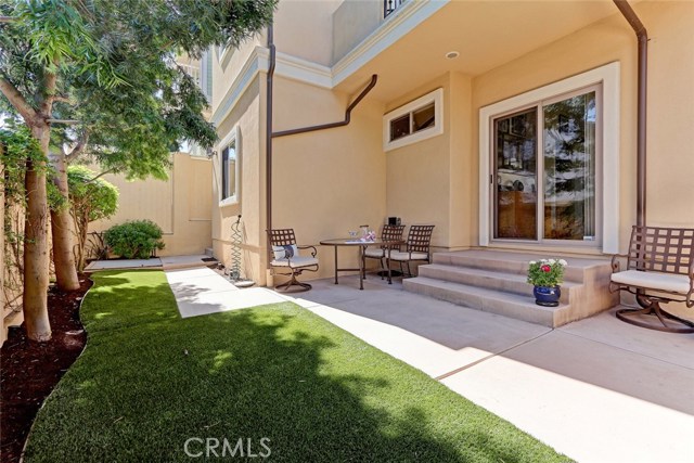 108 Helberta Avenue, Redondo Beach, California 90277, 4 Bedrooms Bedrooms, ,2 BathroomsBathrooms,Residential,Sold,Helberta,SB17041360