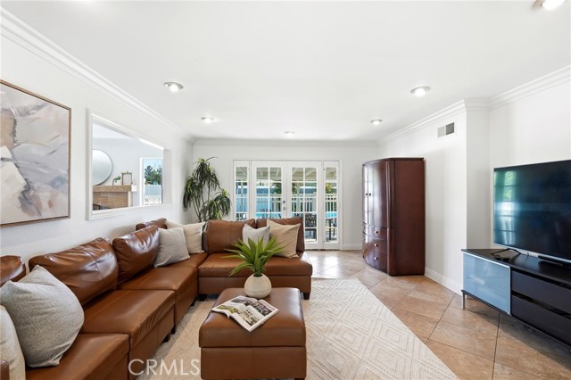 1110 E Meats Ave, Orange CA: https://media.crmls.org/medias/3f66179e-a89f-44f9-a338-8fd969ebba11.jpg