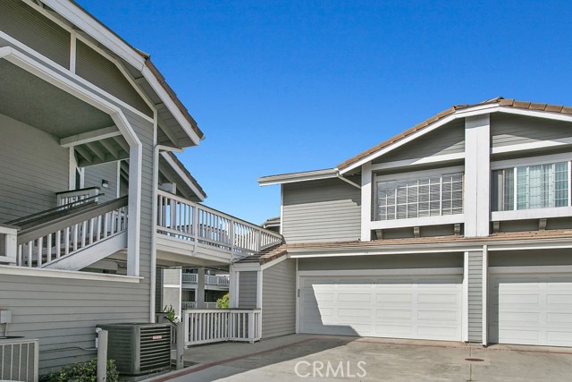 Detail Gallery Image 2 of 32 For 10371 Garden Grove Boulevard #20,  Garden Grove,  CA 92843 - 3 Beds | 3 Baths