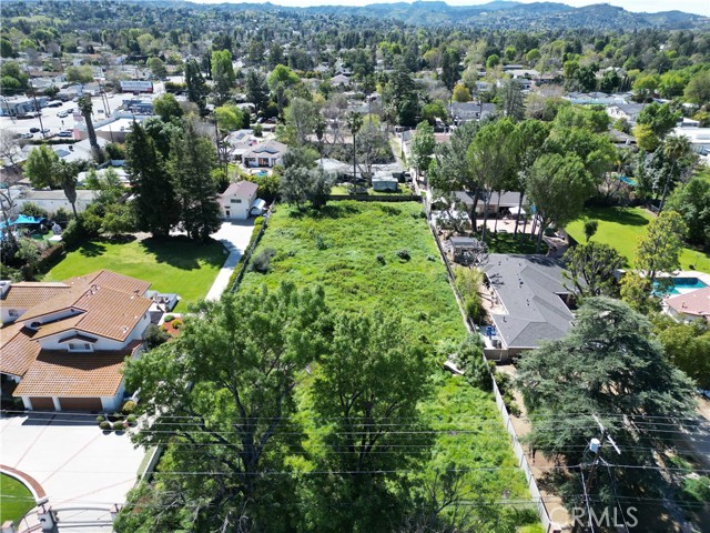 Photo of 22840 Calvert Street, Woodland Hills, CA 91367