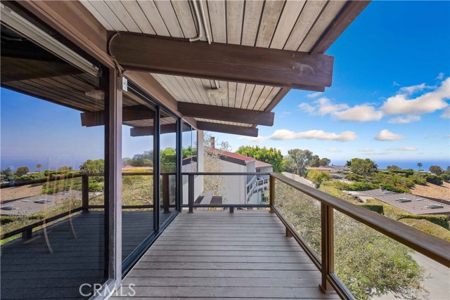 Detail Gallery Image 19 of 55 For 1969 San Remo Dr, Laguna Beach,  CA 92651 - 4 Beds | 3 Baths