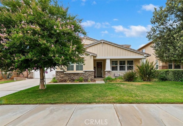 Detail Gallery Image 1 of 45 For 35496 Byron Trl, Beaumont,  CA 92223 - 5 Beds | 3 Baths