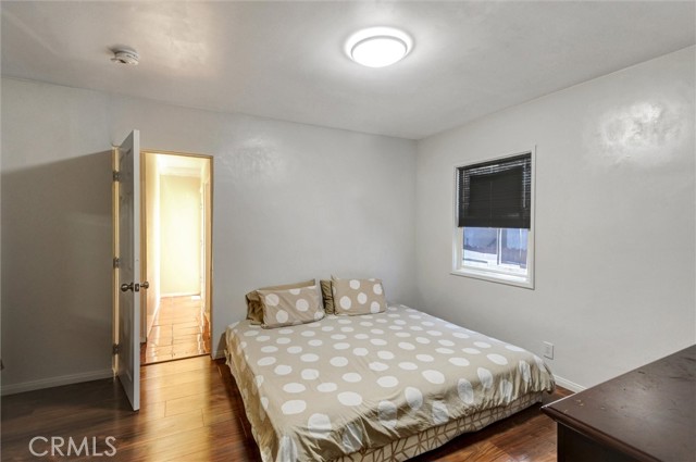 Detail Gallery Image 13 of 26 For 5864 Bonsallo Ave, Los Angeles,  CA 90044 - 4 Beds | 2 Baths