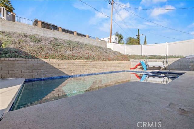 Detail Gallery Image 32 of 44 For 19525 Steinway, Canyon Country,  CA 91351 - 4 Beds | 2 Baths