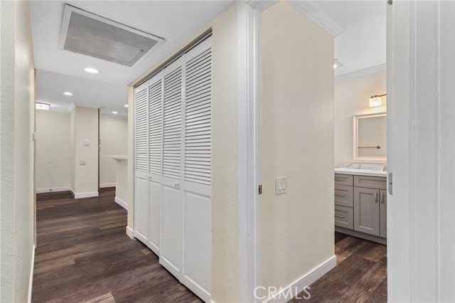 Detail Gallery Image 26 of 37 For 22021 Rimhurst Dr #223,  Lake Forest,  CA 92630 - 2 Beds | 1 Baths