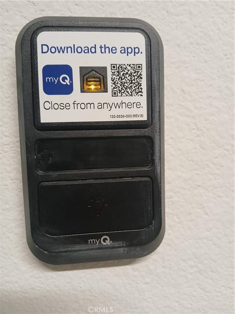 https://media.crmls.org/medias/3f6b580d-9708-4788-a6f9-46e2ee15b93f.jpg?preset=X-Large