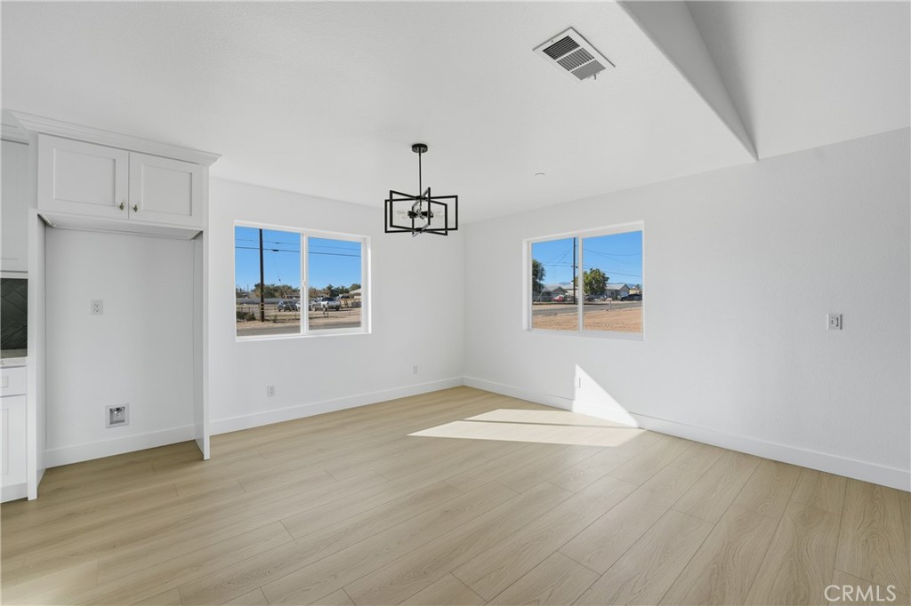 MLS #CV25250513 image #8