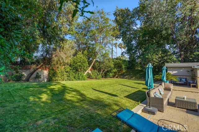 10624 Nevada Avenue, Chatsworth CA: https://media.crmls.org/medias/3f6c6ea6-a5ae-4208-8a2a-537603bc3206.jpg