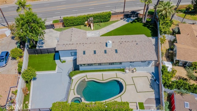 9830 Foothill Boulevard, Sylmar CA: https://media.crmls.org/medias/3f6ca47e-1e6b-478a-91fa-367c1202b2c1.jpg