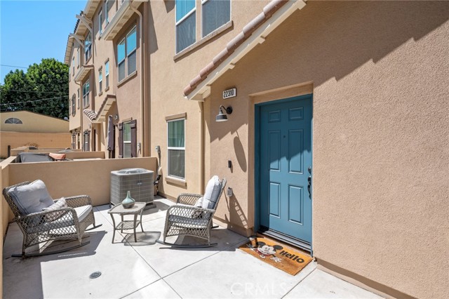 22310 Spanish Oak Court, Torrance CA: https://media.crmls.org/medias/3f6cbac3-7fec-4e8c-88e5-6cb034014657.jpg