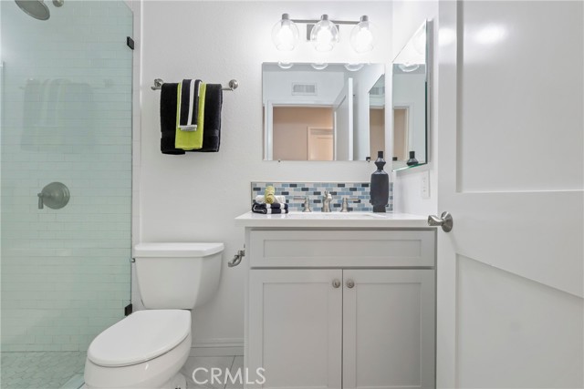 Detail Gallery Image 17 of 28 For 58 Rockwood, Irvine,  CA 92614 - 4 Beds | 3 Baths