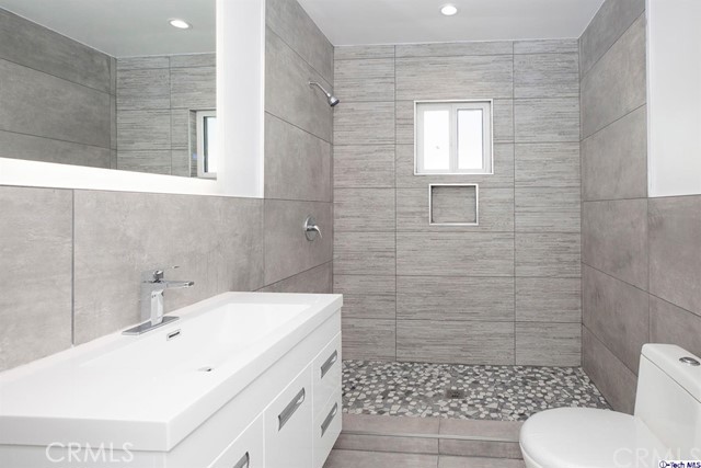 2 Bed Home for Sale in Sun Valley, California