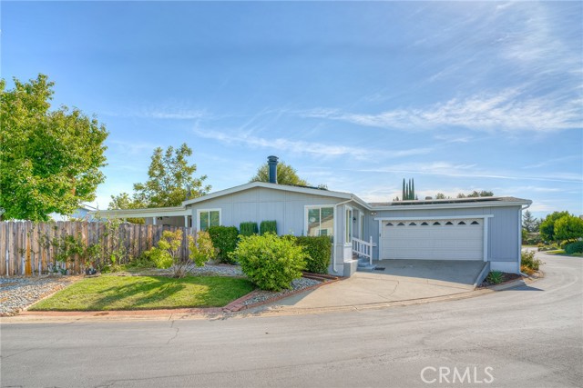 3835 Gardiner Ferry Road, Corning CA: https://media.crmls.org/medias/3f6d6c19-153f-4222-a716-553272faf08c.jpg