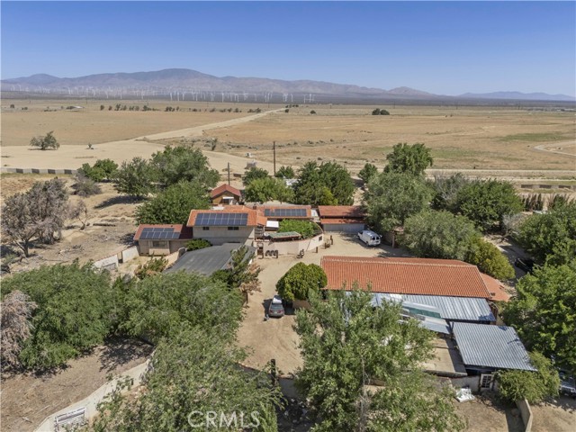 15374 Gaskell Road, Rosamond CA: https://media.crmls.org/medias/3f6dc73b-72fa-4c07-9399-e99bb18a96c6.jpg
