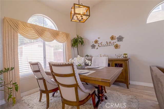 Detail Gallery Image 8 of 30 For 2965 Greenbriar Dr, Ontario,  CA 91761 - 5 Beds | 3 Baths