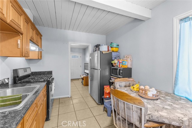 Detail Gallery Image 6 of 19 For 18585 14th, Bloomington,  CA 92316 - 2 Beds | 1 Baths