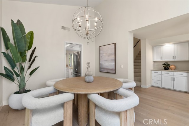 Detail Gallery Image 5 of 18 For 17 Silver Cres, Irvine,  CA 92603 - 4 Beds | 3 Baths
