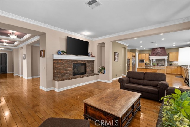 13812 Breeders Cup Drive, Rancho Cucamonga CA: https://media.crmls.org/medias/3f6f5d77-a9f7-4448-a5fa-4f76527b9468.jpg