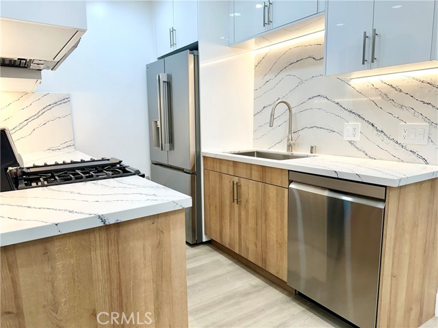 Front Image Thumbnail for CRBB25253326