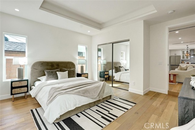 Detail Gallery Image 17 of 49 For 6852 6854 Atoll Avenue, North Hollywood,  CA 91605 - 4 Beds | 4 Baths