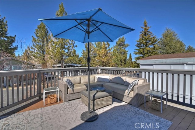 391 Montclair Dr, Big Bear City CA: https://media.crmls.org/medias/3f70ece2-7b4c-4325-9635-0b2fe9eb211f.jpg