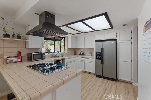 Detail Gallery Image 11 of 36 For 7558 Lobos Ave, Hesperia,  CA 92345 - 4 Beds | 3 Baths