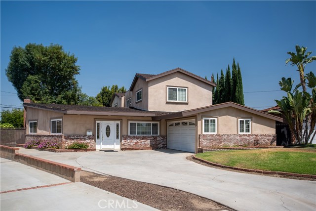 749 S Peachtree Ln, Covina, CA 91723