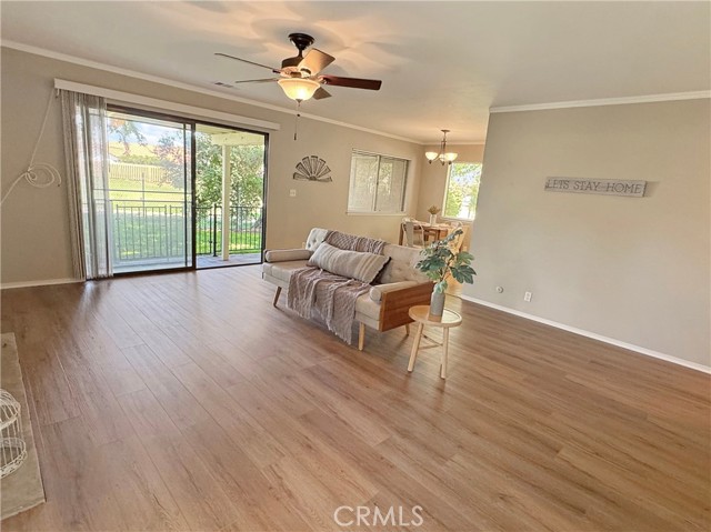 128 Flag Way, Paso Robles CA: https://media.crmls.org/medias/3f713444-f2f9-434f-b0b4-57919ad25dcb.jpg